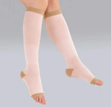 妊婦用着圧ソックスdaccoホットキュットの商品画像